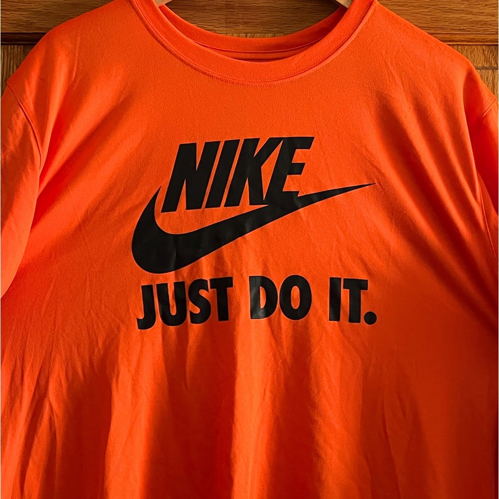 Nike Men’s Dri-FIT Tee
